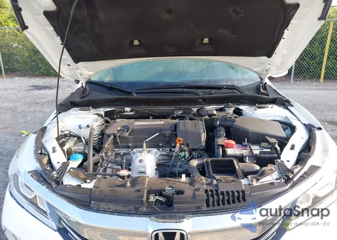 2016 Honda Accord Lx z USA, uszkodzony, nr VIN 1HGCR2F33GA018546